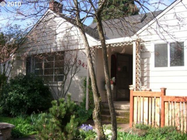 Property Photo:  5345 SE 34th Ave  OR 97202 