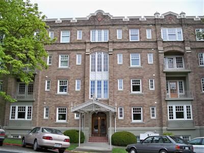 Property Photo:  219 N Tacoma Ave 204  WA 98403 