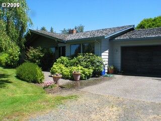 Property Photo:  33552 Toyas Ln  OR 97138 