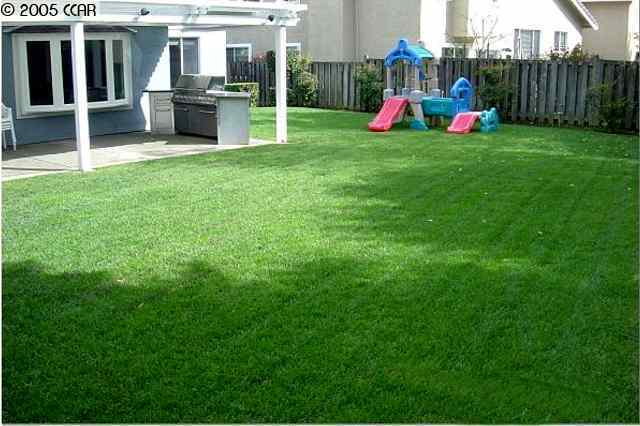Property Photo: 544 Knollwood Ct CA 94506-1207