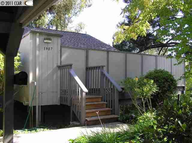 Property Photo:  1507 Ashwood Dr  CA 94553-5344 