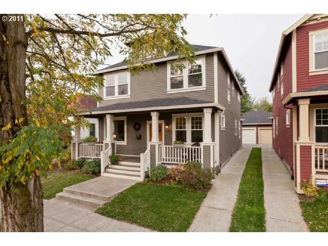 Property Photo: 9023 N Oswego Ave OR 97203