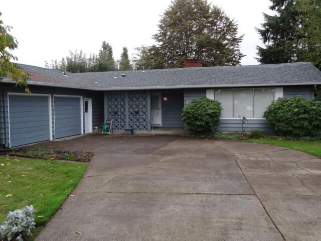 Property Photo:  54 Collin Ct  OR 97404 