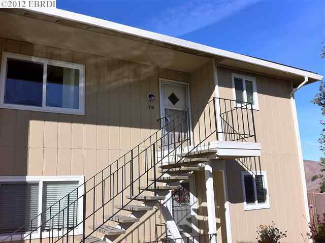 Property Photo:  1965 Ascot Dr 10  CA 94556-1412 