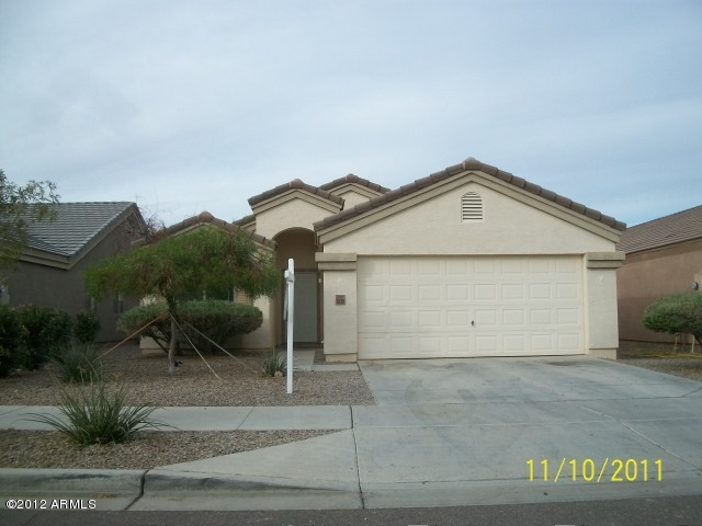 Property Photo:  3330 W Hidalgo Avenue  AZ 85041 