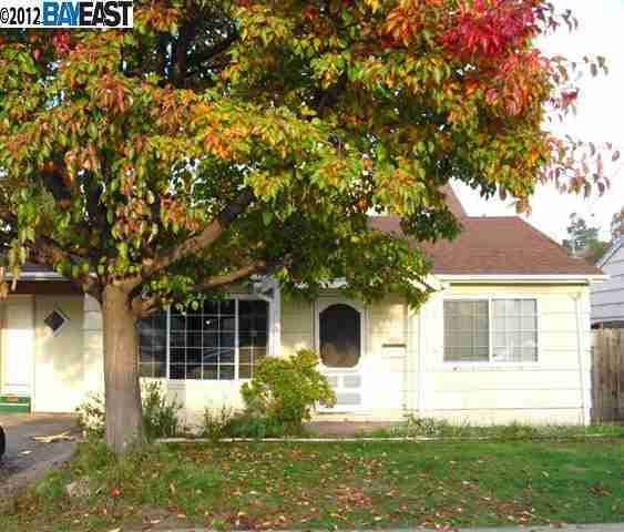 Property Photo:  22644 Beech St  CA 94541 