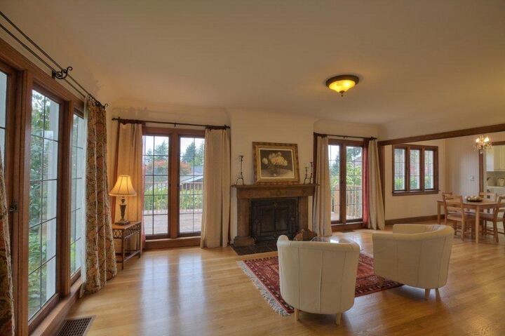 Property Photo:  2412 SW 151st St  WA 98166 