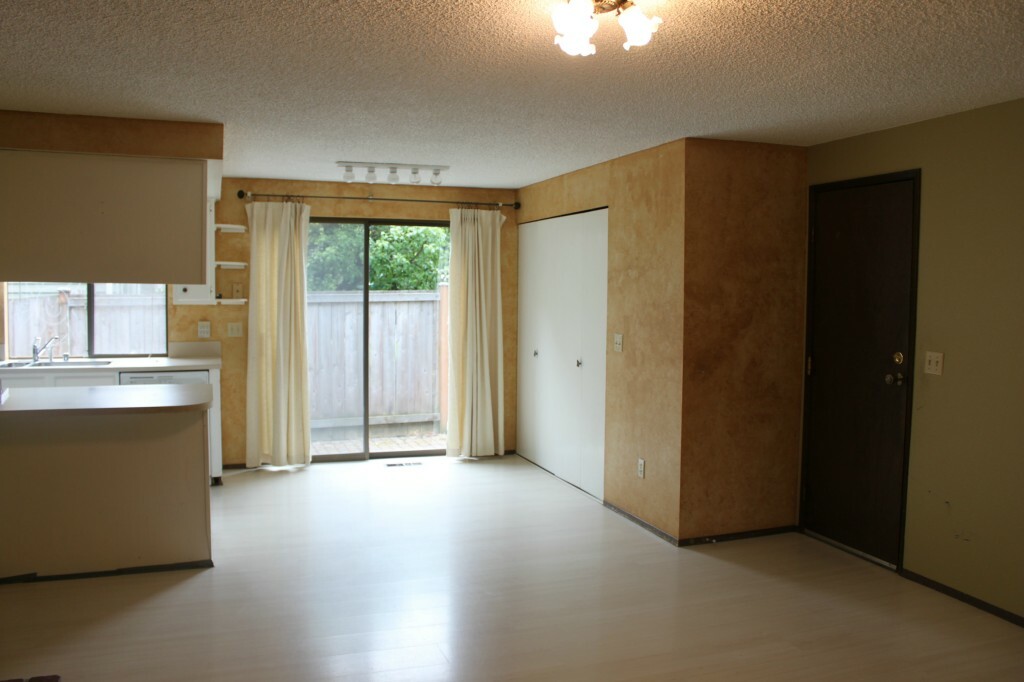 Property Photo: 14030 NE 69th Place WA 98052