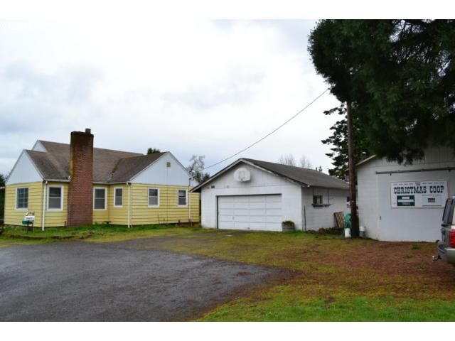 Property Photo:  9219 NE St Johns Rd  WA 98665 