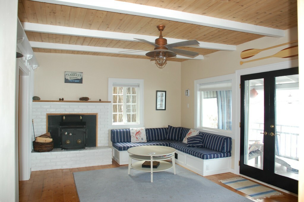 Property Photo: 27704 Manzanita Beach Rd SW WA 98070