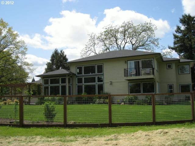 Property Photo:  135 Arbor Dr  OR 97404 