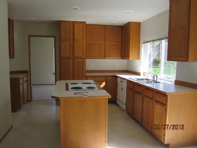 Property Photo: 4311 45th Avenue NE WA 98422