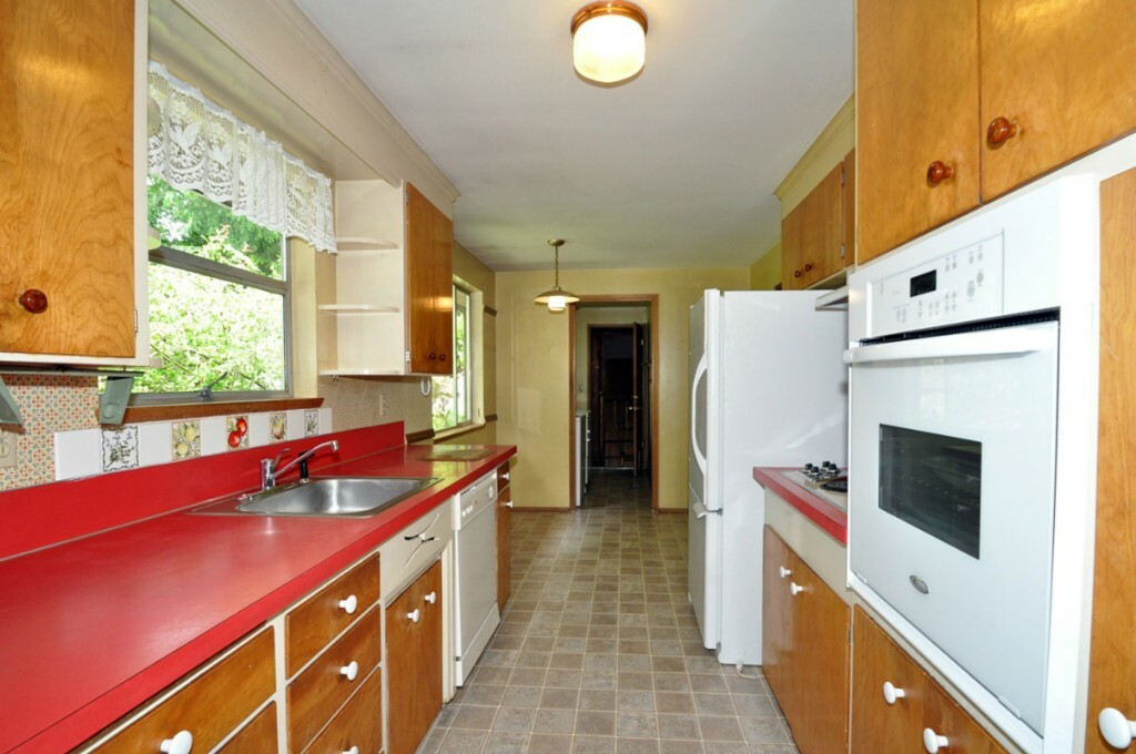 Property Photo:  6834 NE 149th St  WA 98028 