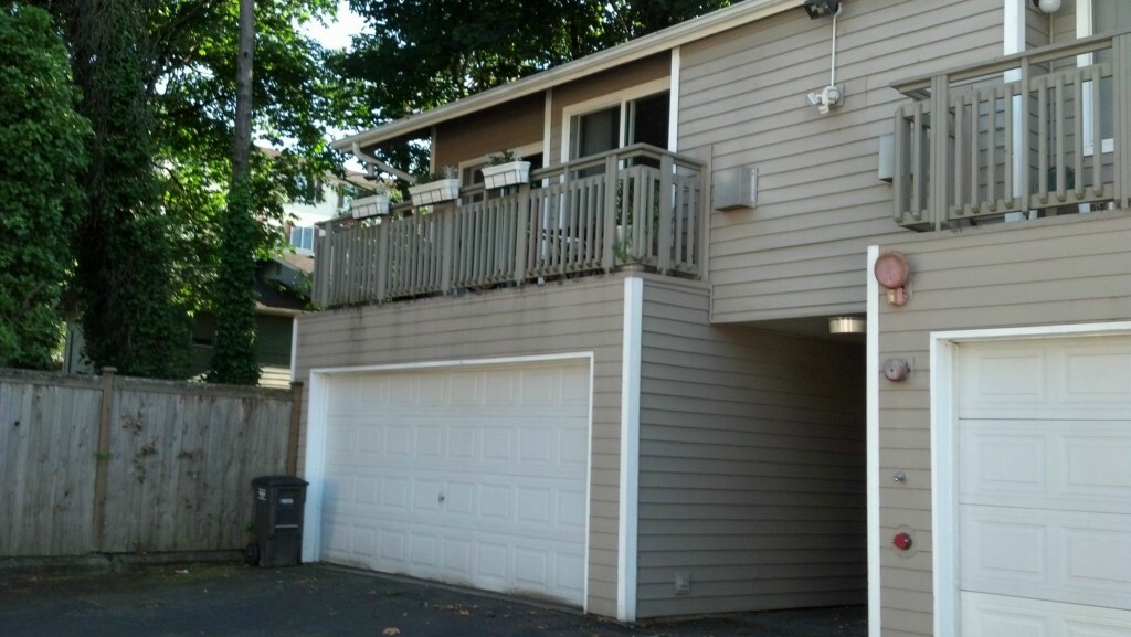 Property Photo:  901 E Marine View Dr 502  WA 98201 