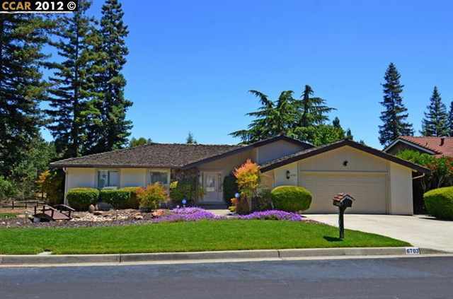 Property Photo: 6703 Corte Sequnda CA 94553-5943