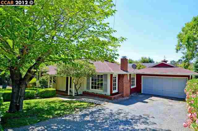 Property Photo: 136 Kendall Rd CA 94595-1113