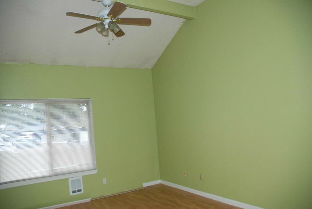 Property Photo: 4308 NE Sunset Blvd P1 WA 98059