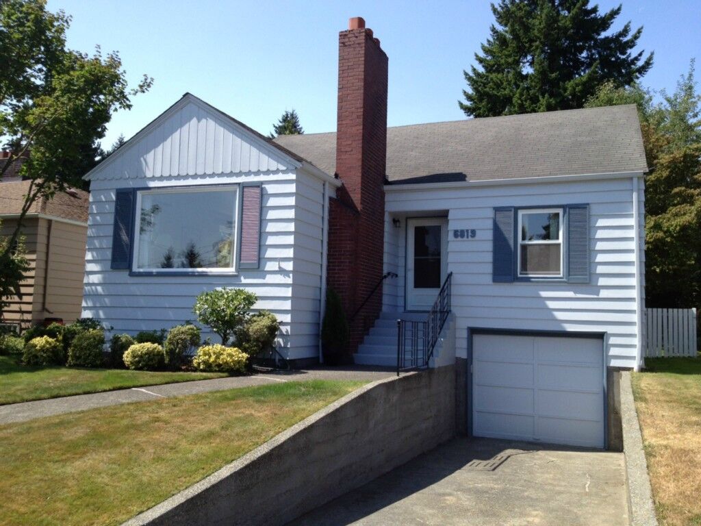 Property Photo: 6819 34th Ave NE WA 98115