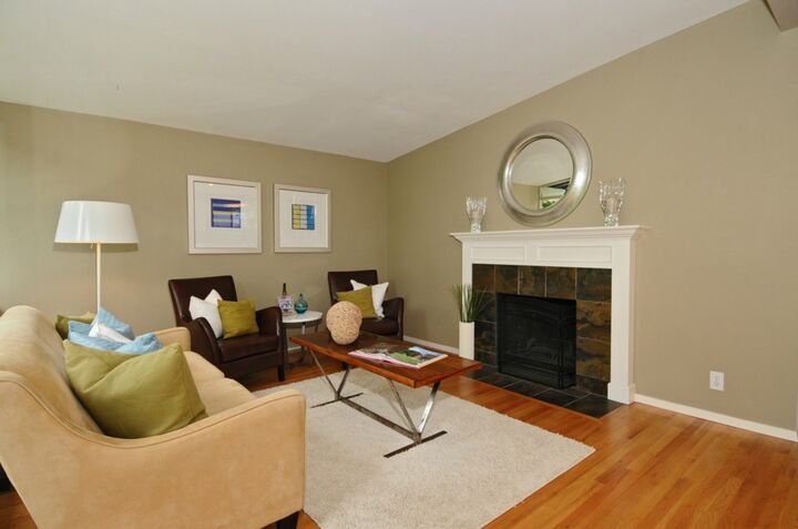 Property Photo:  4516 NE 94th St  WA 98115 