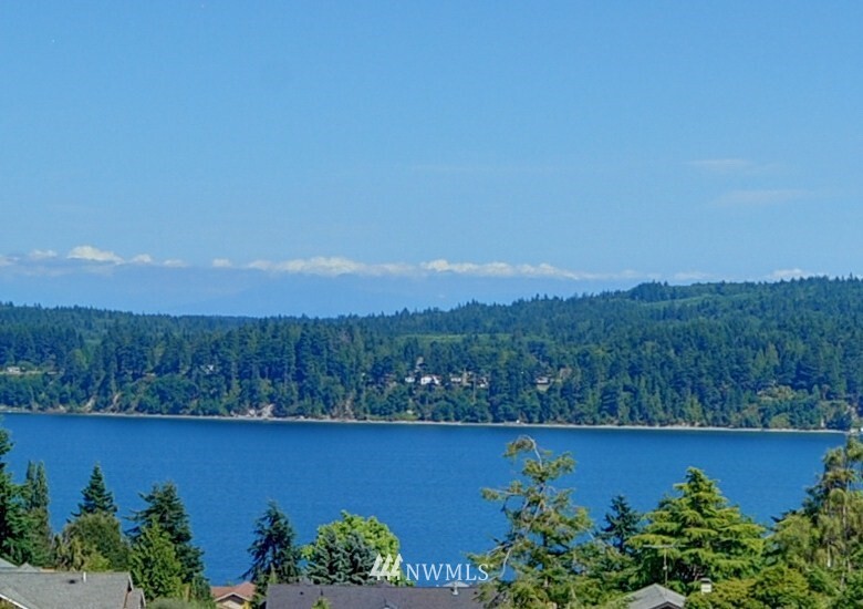 Property Photo: 4912 Harbor Hills Drive WA 98249