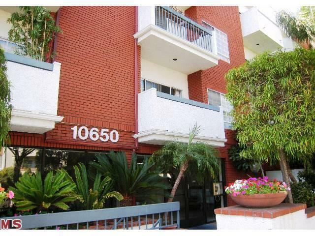 Property Photo: 10650 Kinnard Ave 110 CA 90024