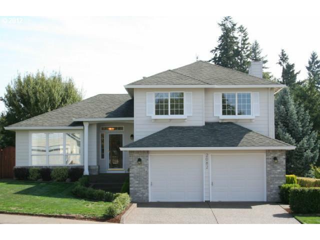 Property Photo: 2082 NE 2nd Ave OR 97124
