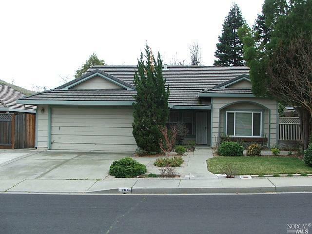 Property Photo: 255 Alder Crest Way CA 95688