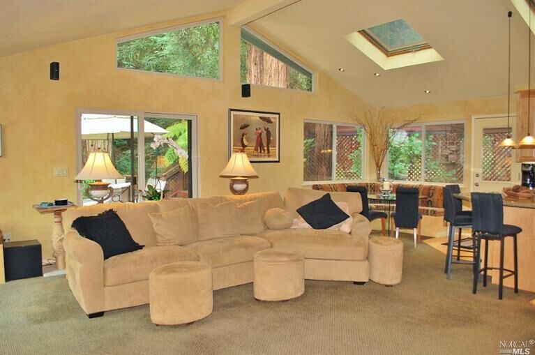 Property Photo:  10 Encinal Avenue  CA 94930 