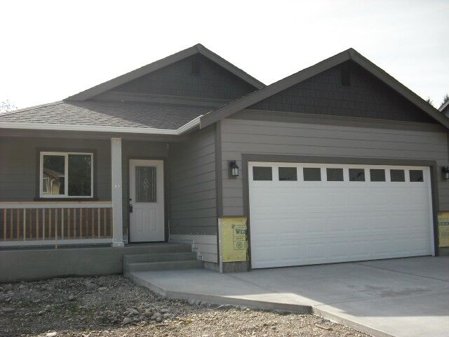 Property Photo: 111 Crimson Ct SE WA 98576