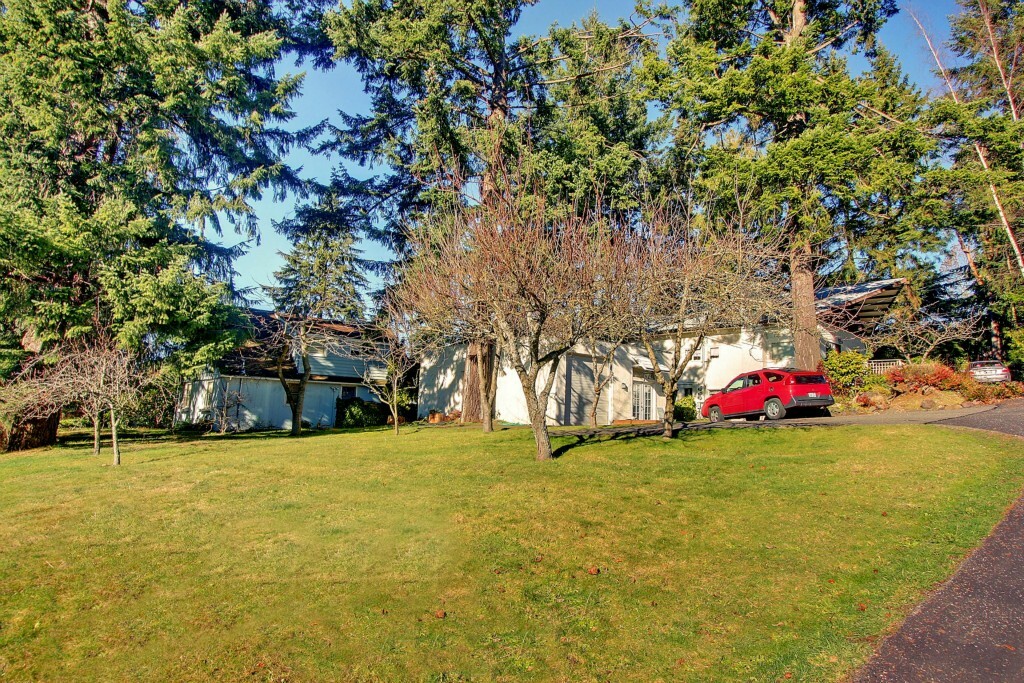 Property Photo:  511 94th Ave NE  WA 98004 