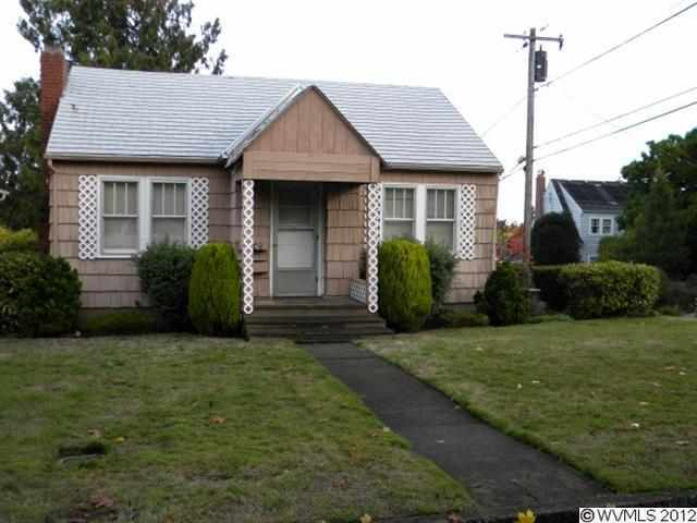 Property Photo:  345  Fawk St SE  OR 97302 