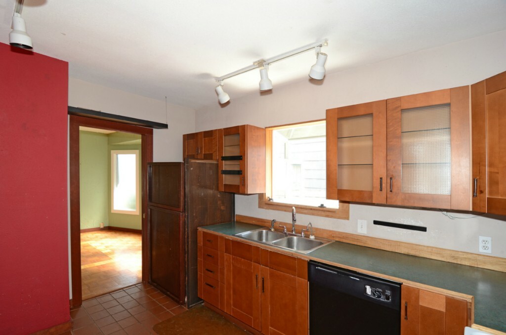 Property Photo:  4315 Evanston Ave N  WA 98103 