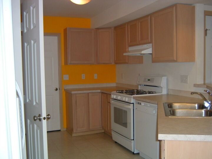 Property Photo:  9616  16 Drive Ct W  WA 98204 