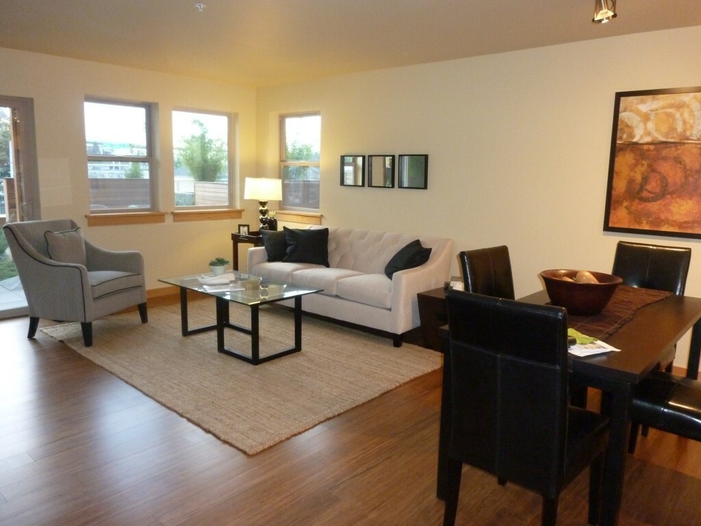 Property Photo:  827 Hiawatha Place S 511  WA 98144 