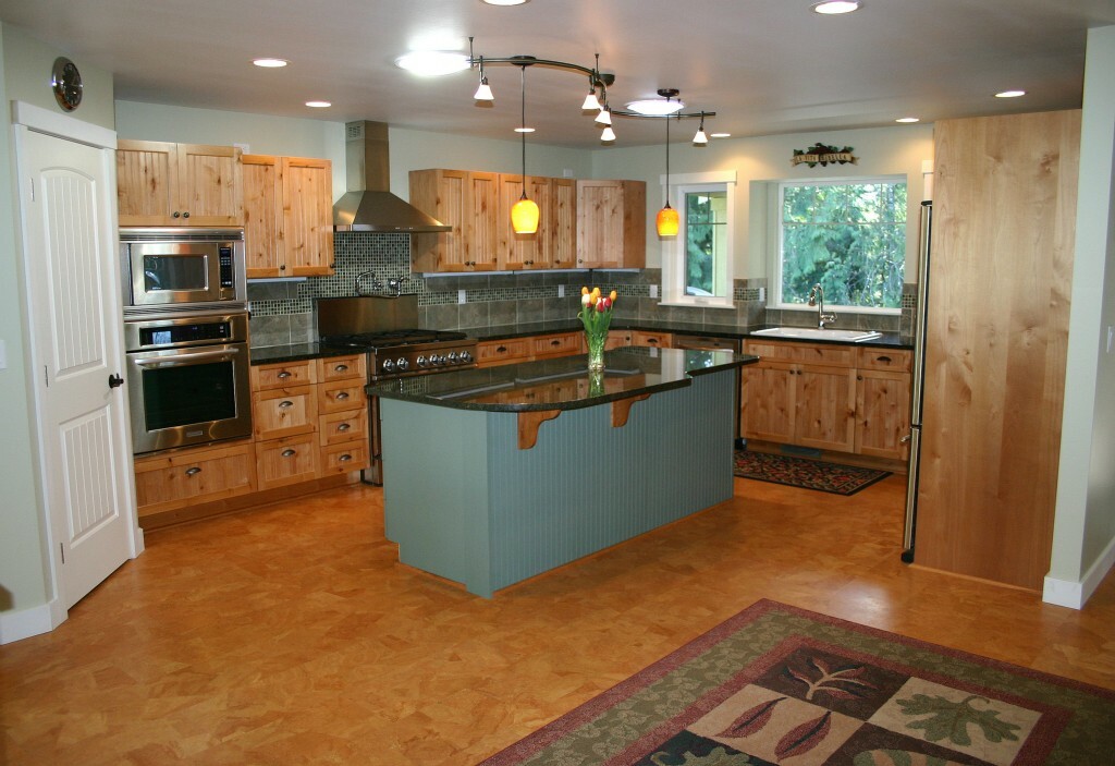 Property Photo: 3416 Lindsay Place WA 98274