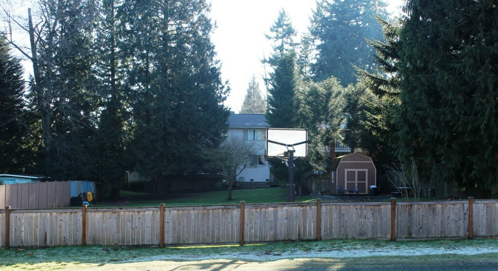 Property Photo:  50xx NE 24th St  WA 98059 