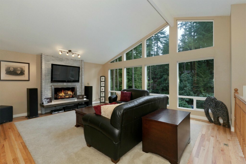 Property Photo:  20906 30th Dr SE  WA 98021 