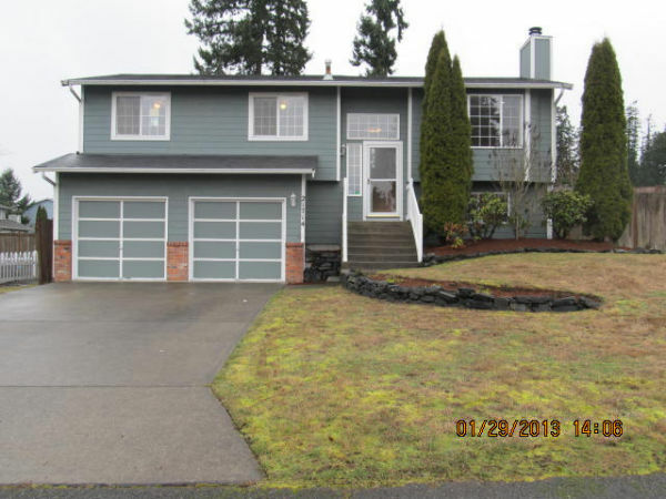 Property Photo:  21714 95th Av Ct E  WA 98338 