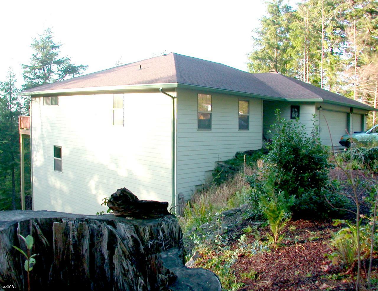 Property Photo:  443 Siletz View Lane  OR 97388 