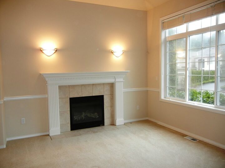 Property Photo:  2910 257th Place SE  WA 98075 