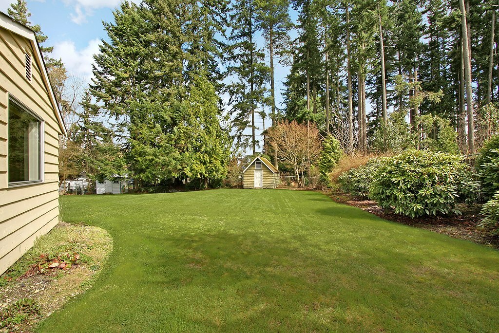 Property Photo:  6214 177th Place SW  WA 98037 