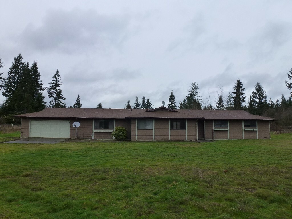Property Photo: 31724 39th Ave E WA 98328