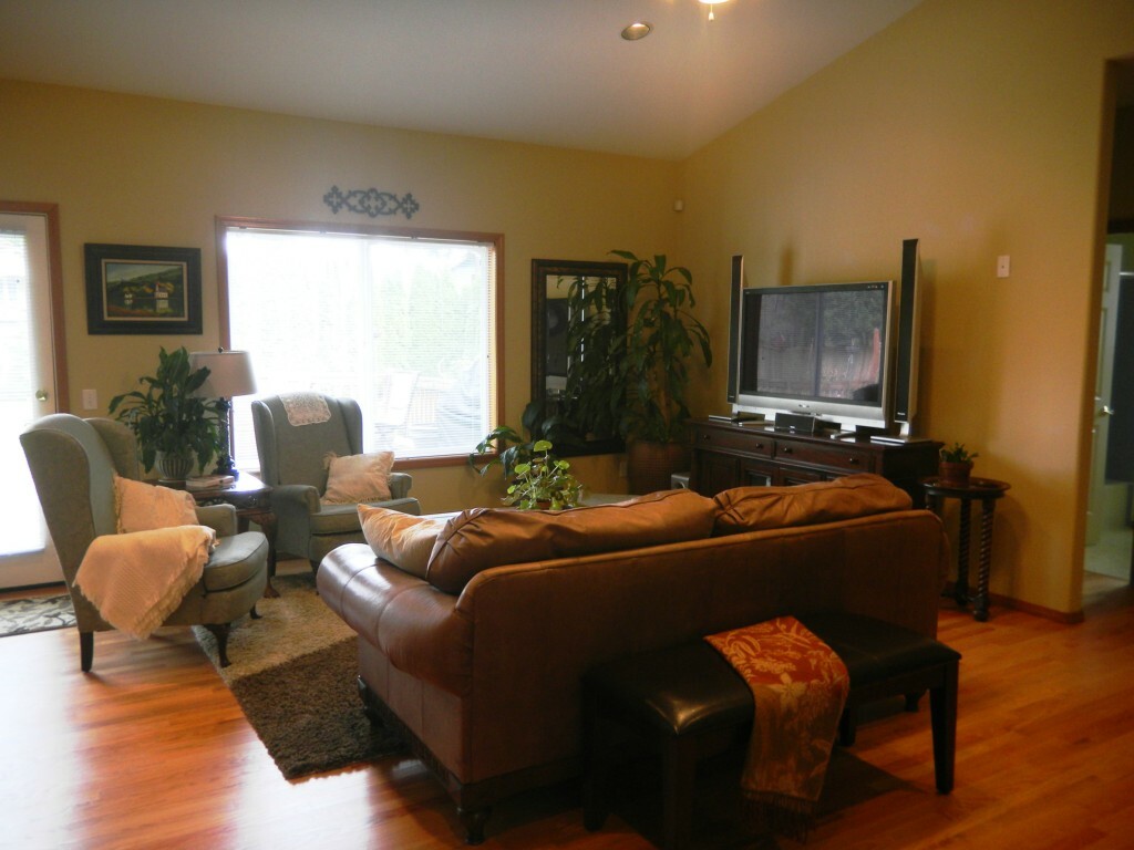 Property Photo: 32704 110th Ave SE WA 98002