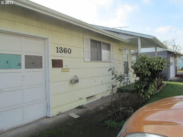 Property Photo: 1360 Walton Way OR 97071