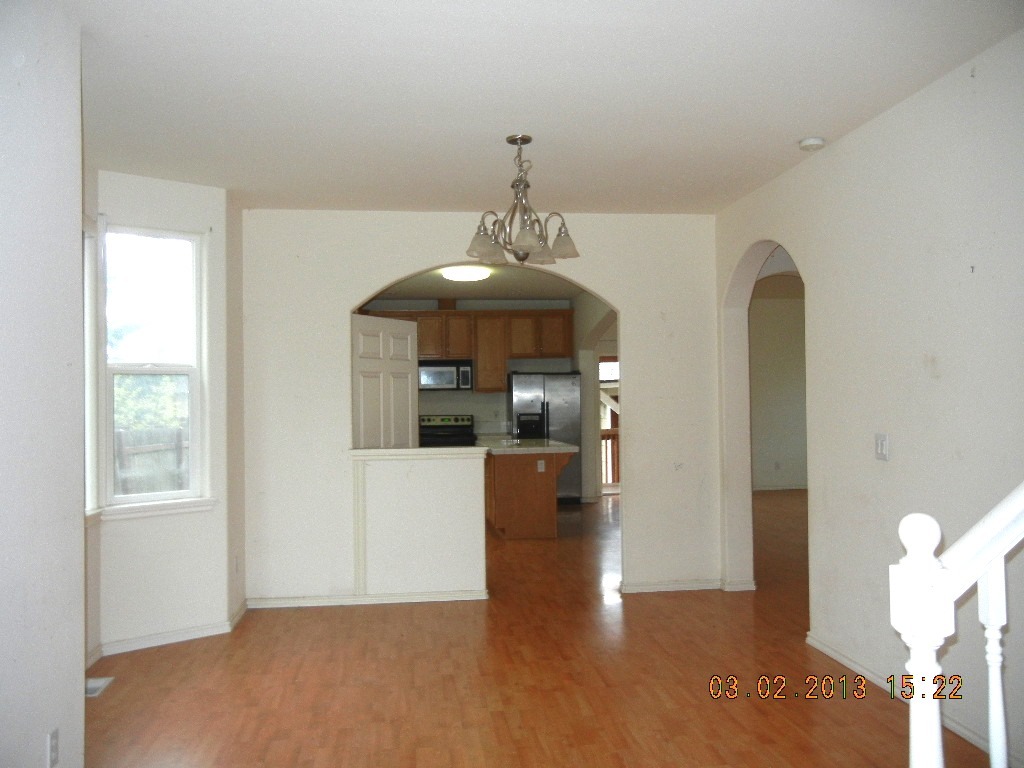 Property Photo: 917 E 61st St WA 98404