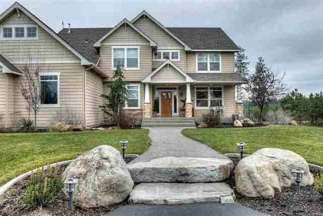 Property Photo: 21124 N Buckeye Lake Ln WA 99005