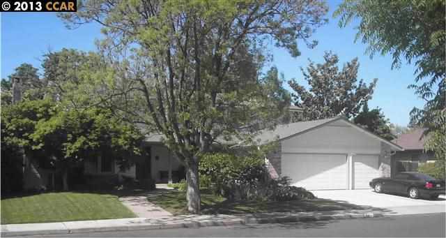 Property Photo:  563 Banyan Cir  CA 94598-2501 