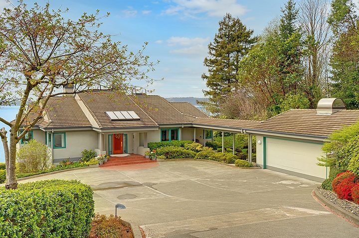 Property Photo: 27603 10th Ave S WA 98198
