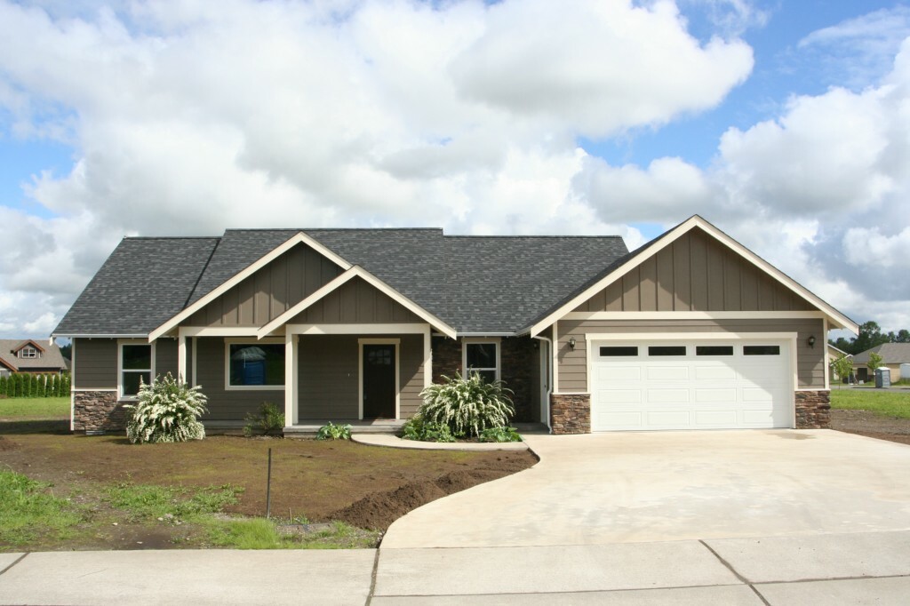 Property Photo:  1008 Vine Ct  WA 98247 