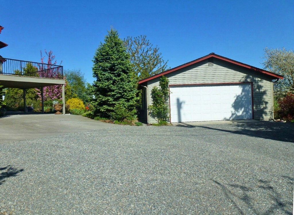 Property Photo:  13444 80th Ave S  WA 98178 